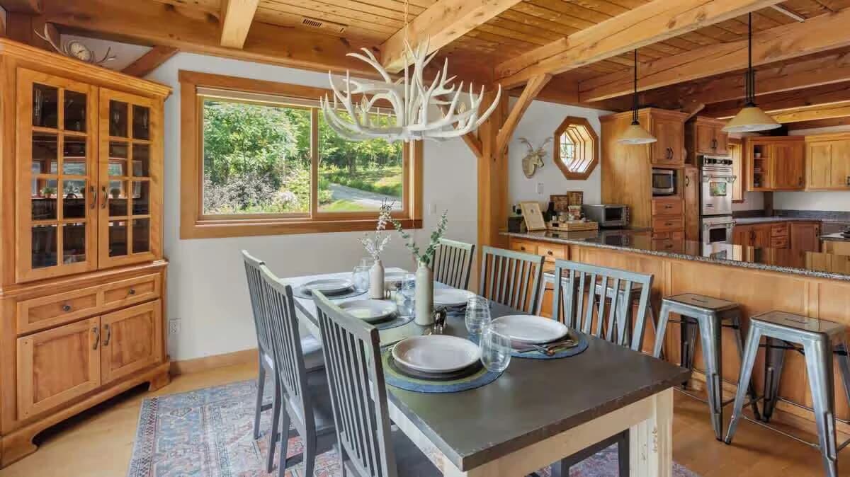 Dining area with bar seating